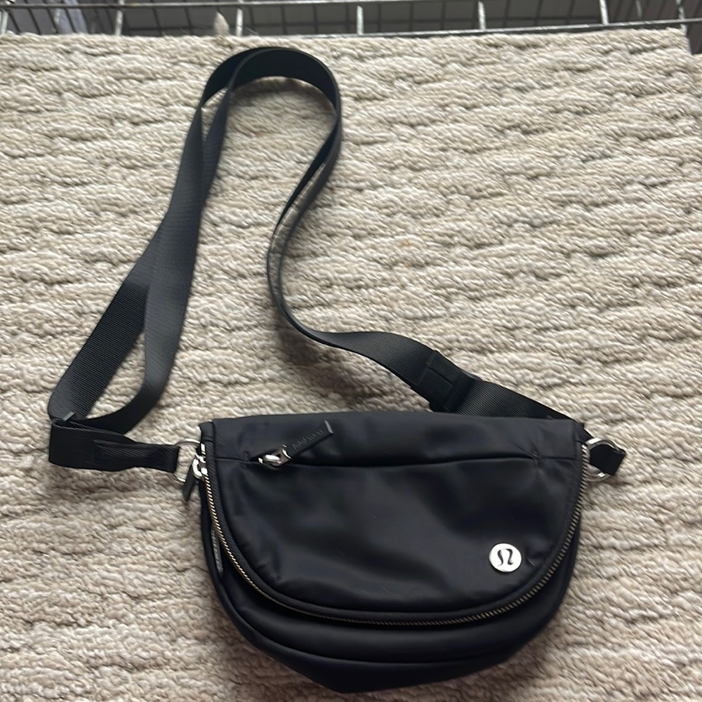 LULULEMON All Night Festival Bag 5L